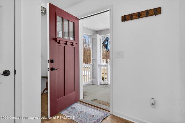 401 Oakwood Drive, Charlotte, MI 48813