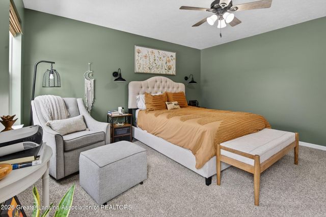 401 Oakwood Drive, Charlotte, MI 48813