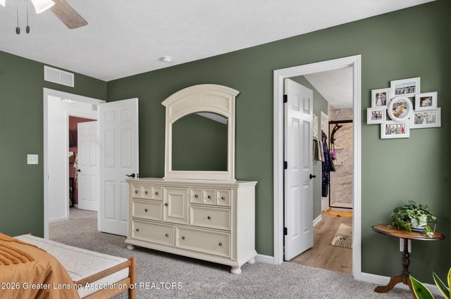 401 Oakwood Drive, Charlotte, MI 48813