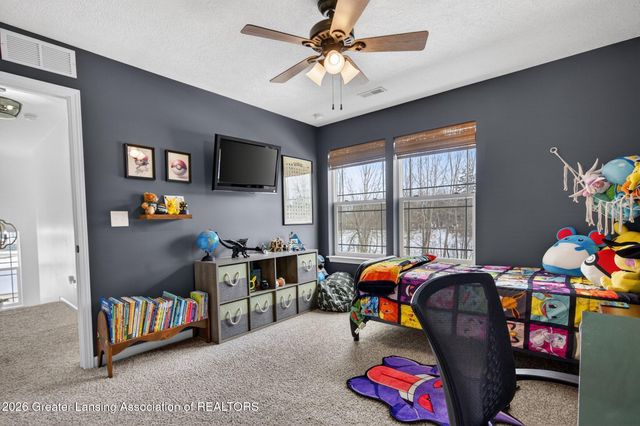 401 Oakwood Drive, Charlotte, MI 48813