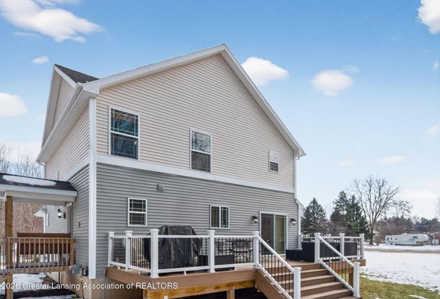 401 Oakwood Drive, Charlotte, MI 48813