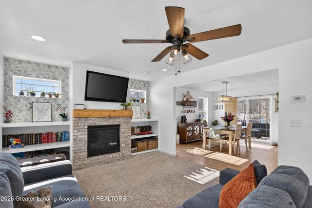 401 Oakwood Drive, Charlotte, MI 48813