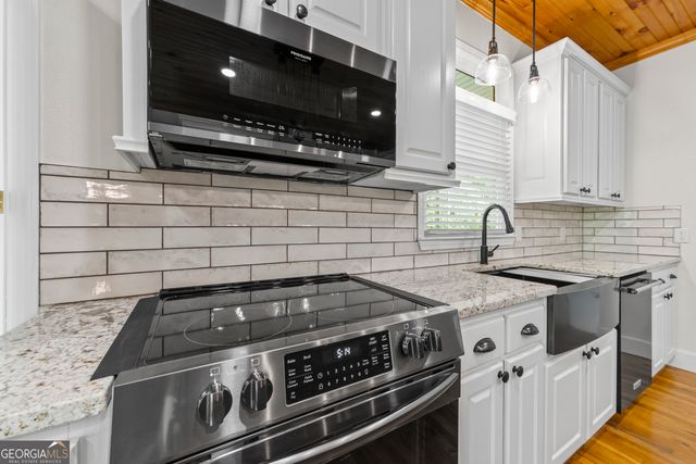 920 Yeoman Lake Road, Clarkesville, GA 30523