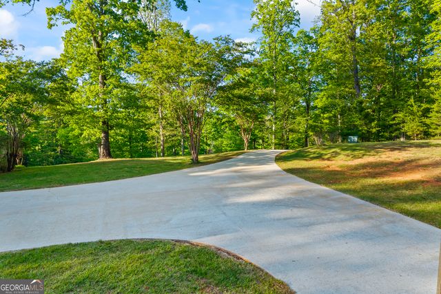 920 Yeoman Lake Road, Clarkesville, GA 30523