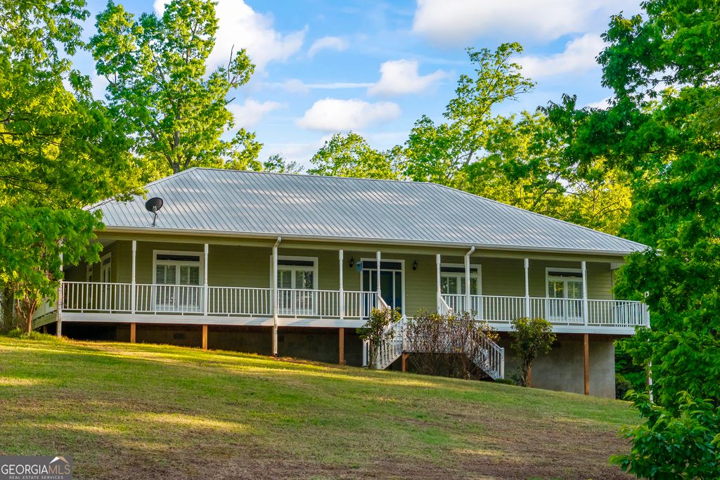 920 Yeoman Lake Road, Clarkesville, GA 30523
