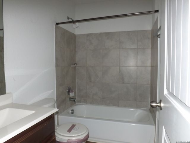 6835 Alaskan Way, Converse, TX 78109