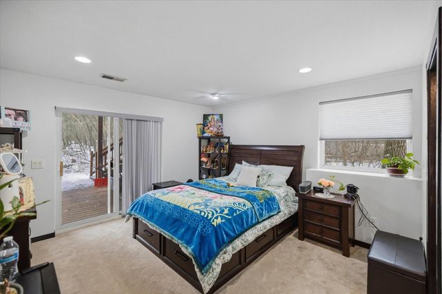 925 Cliff Road, Eagan, MN 55123