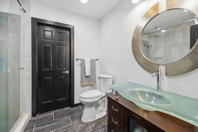 925 Cliff Road, Eagan, MN 55123