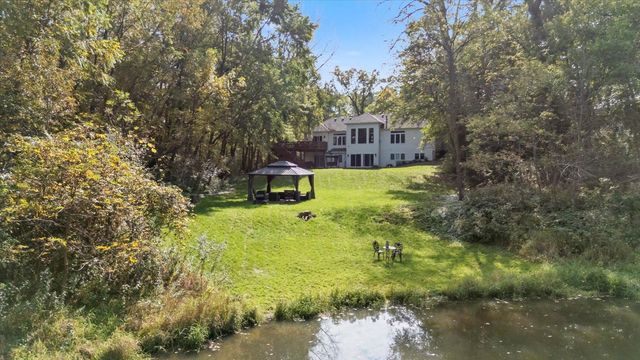 925 Cliff Road, Eagan, MN 55123