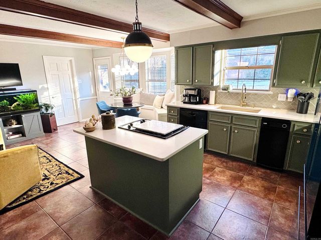 12401 Coleen Drive, Little Rock, AR 72212