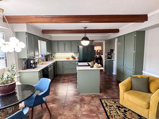 12401 Coleen Drive, Little Rock, AR 72212