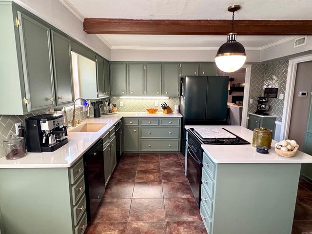 12401 Coleen Drive, Little Rock, AR 72212