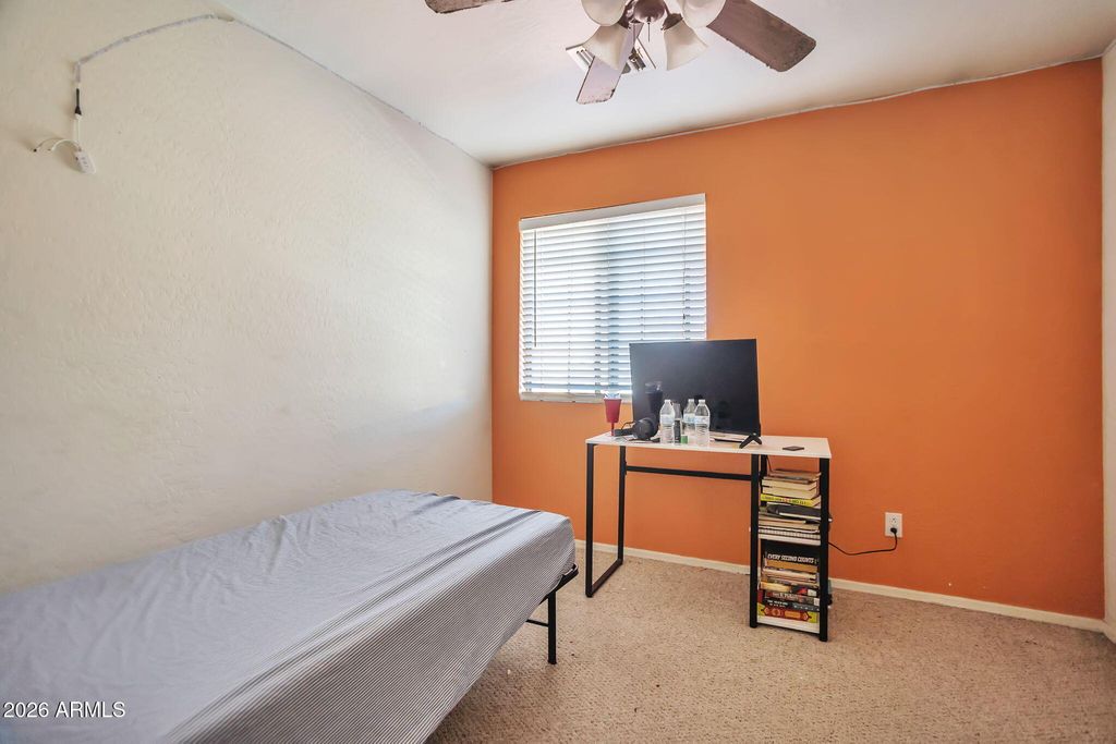 Image 17 of property listing at 7051 W LINCOLN Street, Peoria, AZ 85345