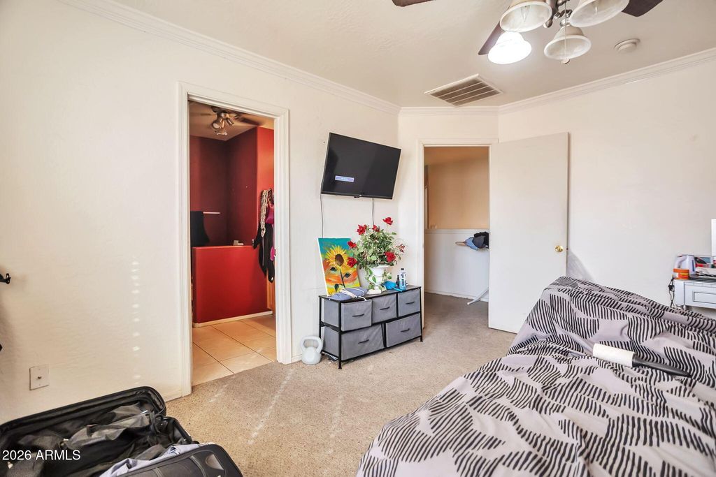 Image 22 of property listing at 7051 W LINCOLN Street, Peoria, AZ 85345