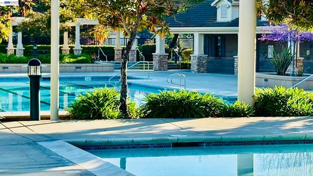 2565 Handel Way, Brentwood, CA 94513