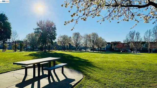 2565 Handel Way, Brentwood, CA 94513