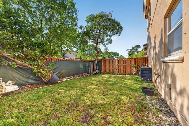 8903 SW 206th St 8903, Cutler Bay, FL 33189