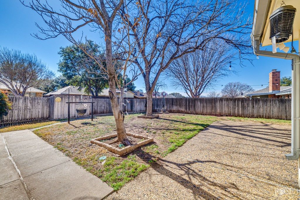 Image 21 of property listing at 5333 Saddle Ridge Trail, San Angelo, TX 76904