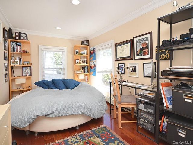 82 Central Avenue 2nd Floor, Sea Cliff, NY 11579