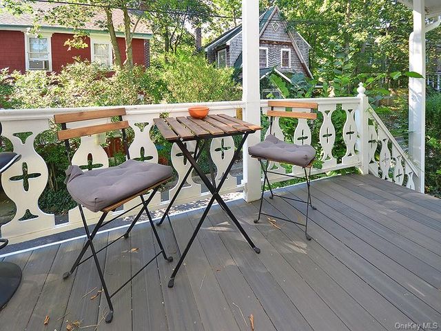 82 Central Avenue 2nd Floor, Sea Cliff, NY 11579