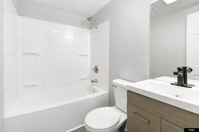 315 N 9th Street, Council Bluffs, IA 51503