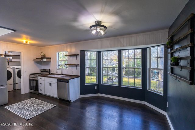 321 PARADISE Circle, Satsuma, FL 32189