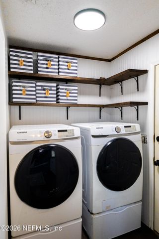 321 PARADISE Circle, Satsuma, FL 32189