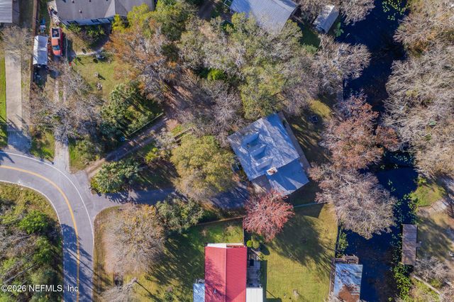 321 PARADISE Circle, Satsuma, FL 32189