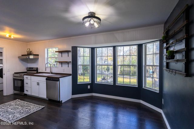 321 PARADISE Circle, Satsuma, FL 32189