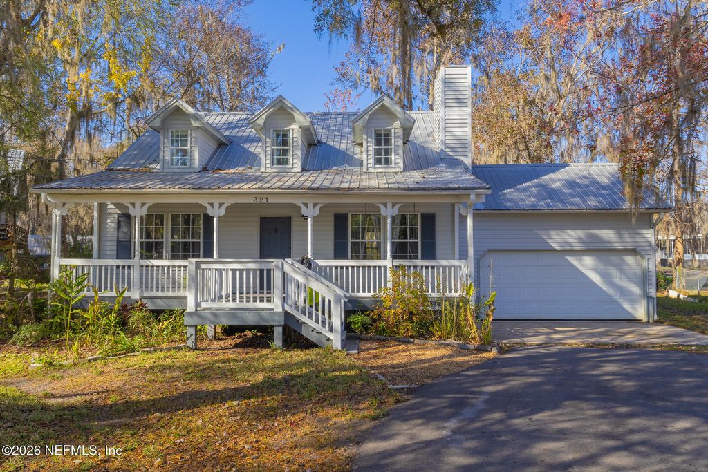 321 PARADISE Circle, Satsuma, FL 32189