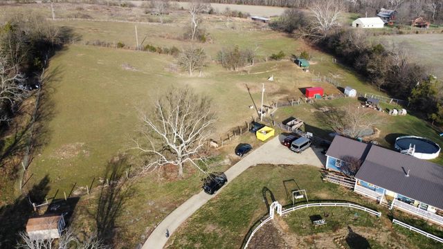 350 Grapevine Road, Harrodsburg, KY 40330