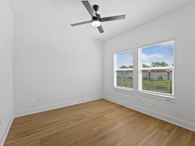 2598 W Tidwell, Houston, TX 77091