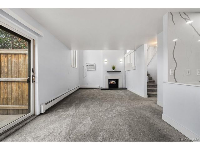 2835 S Monaco Pkwy 1-104, Denver, CO 80222