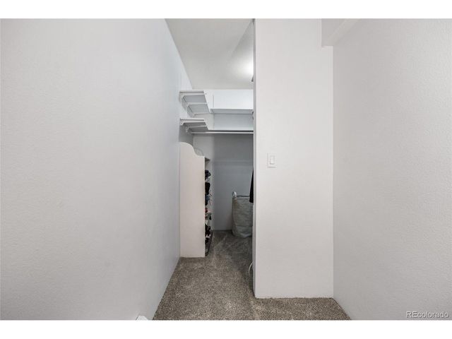 2835 S Monaco Pkwy 1-104, Denver, CO 80222