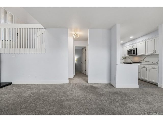 2835 S Monaco Pkwy 1-104, Denver, CO 80222