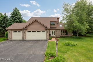 2803 Monterra Drive, Spring Grove, IL 60081