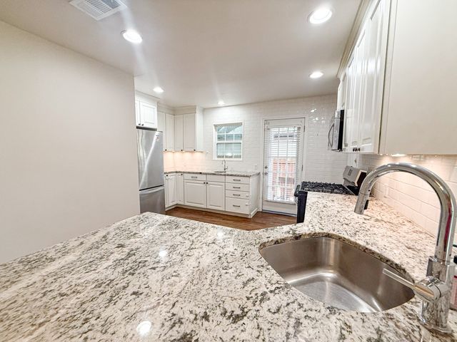 3766 Park Lane, Dallas, TX 75220