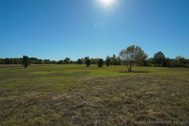 15240 S 413th East Avenue, Coweta, OK 74429