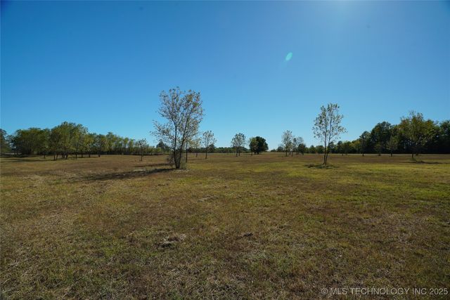 15240 S 413th East Avenue, Coweta, OK 74429