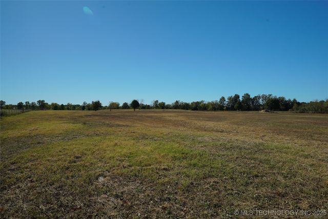 15240 S 413th East Avenue, Coweta, OK 74429