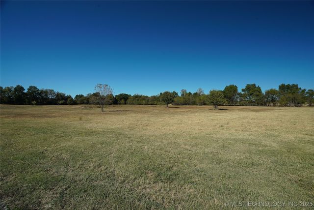 15240 S 413th East Avenue, Coweta, OK 74429