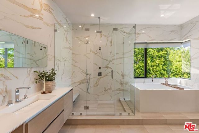 350 N Harper Avenue, Los Angeles, CA 90048