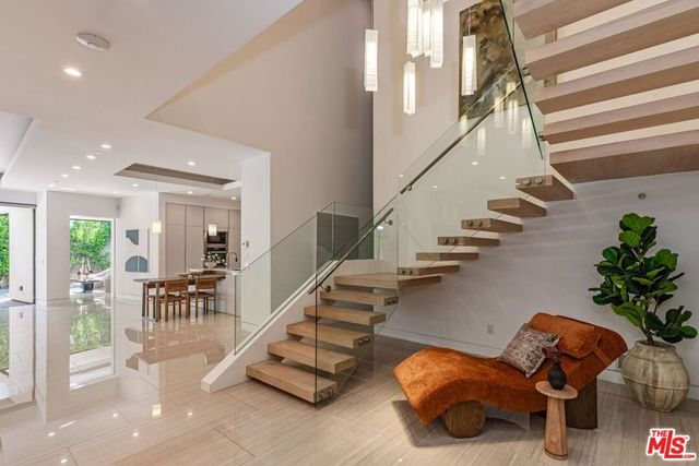 350 N Harper Avenue, Los Angeles, CA 90048