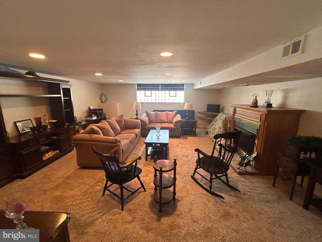 8572 BENTON AVE, Philadelphia, PA 19152