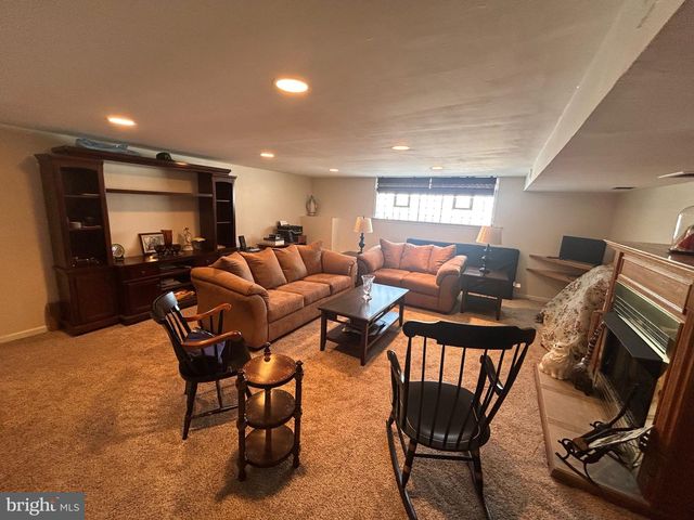 8572 BENTON AVE, Philadelphia, PA 19152