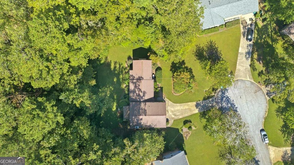 313 Nancy Court SW, Lilburn, GA 30047 — photo 4