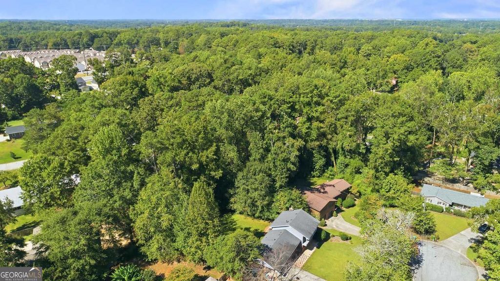 313 Nancy Court SW, Lilburn, GA 30047 — photo 5