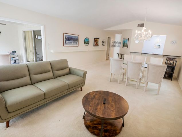 6776 SE Yorktown Drive, Hobe Sound, FL 33455