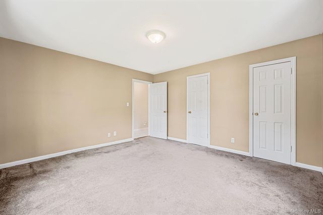 108 Ketewamoke Avenue, Babylon, NY 11702