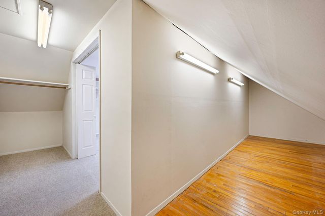 108 Ketewamoke Avenue, Babylon, NY 11702